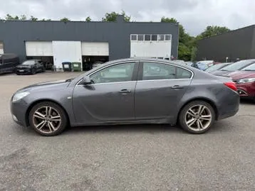 Opel Insignia 2010 photo 2