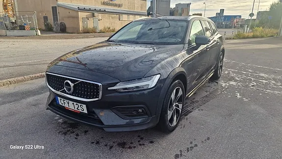 Volvo V60 Cross Country 2020 photo 3