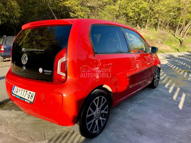 Volkswagen Up 2014 photo 3