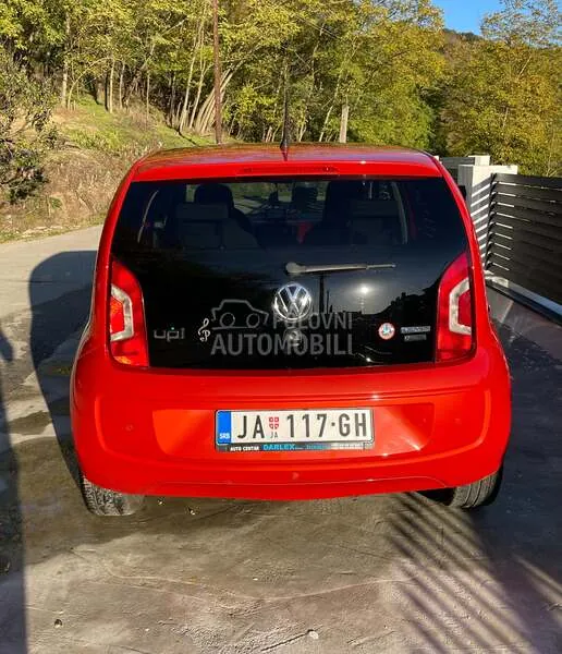 Volkswagen Up 2014 photo 4