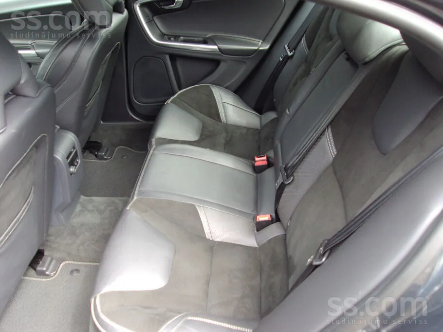 Volvo S60 2015 photo 5