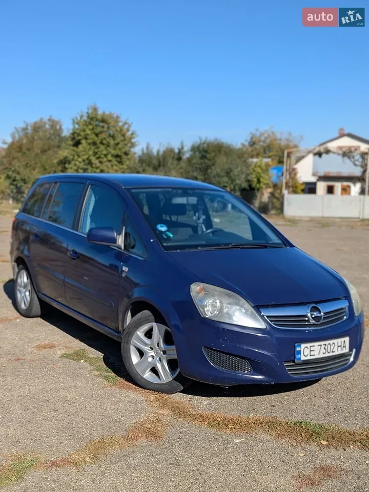 Opel Zafira 2010 photo 3
