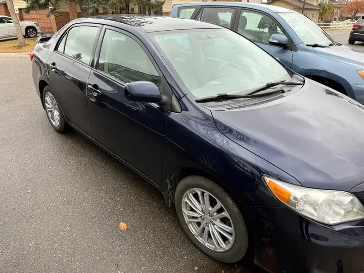 Toyota Corolla 2011 photo 2