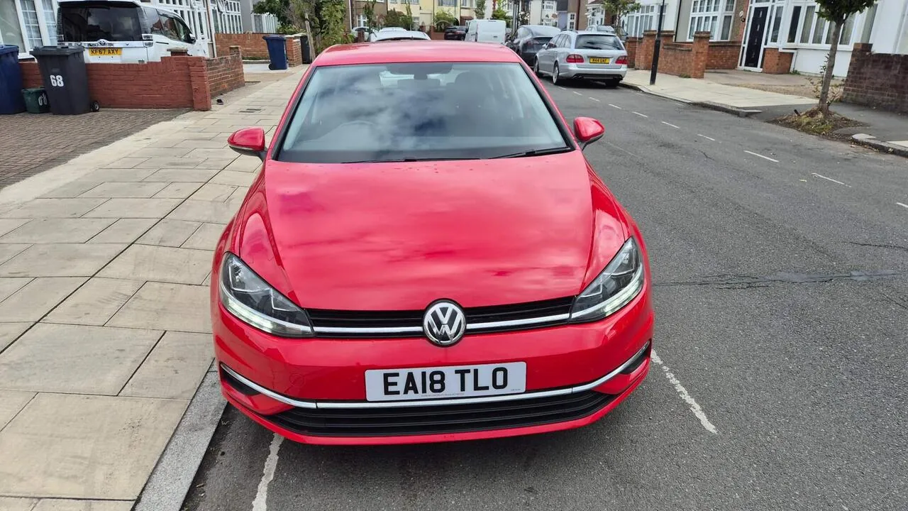 Volkswagen Golf 2018 photo 2