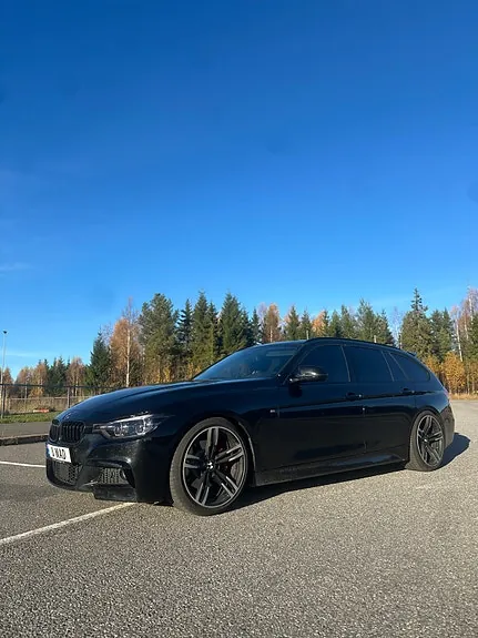 BMW 330D 2015 photo 2