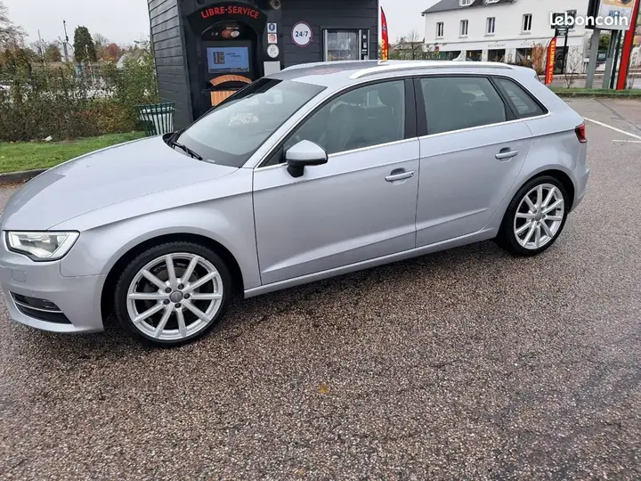 Audi A3 2016 photo 2