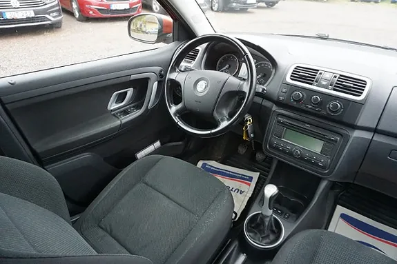 Skoda Fabia 2008 photo 5