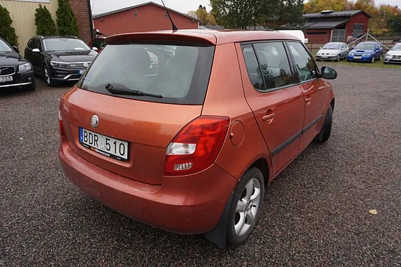 Skoda Fabia 2008 photo 3