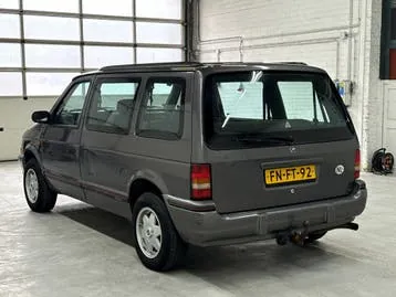 Chrysler Voyager 1992 photo 3