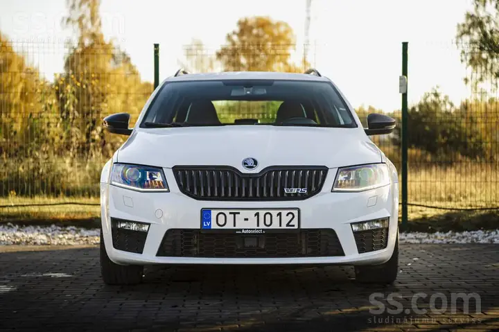 Skoda Octavia 2014 photo 2