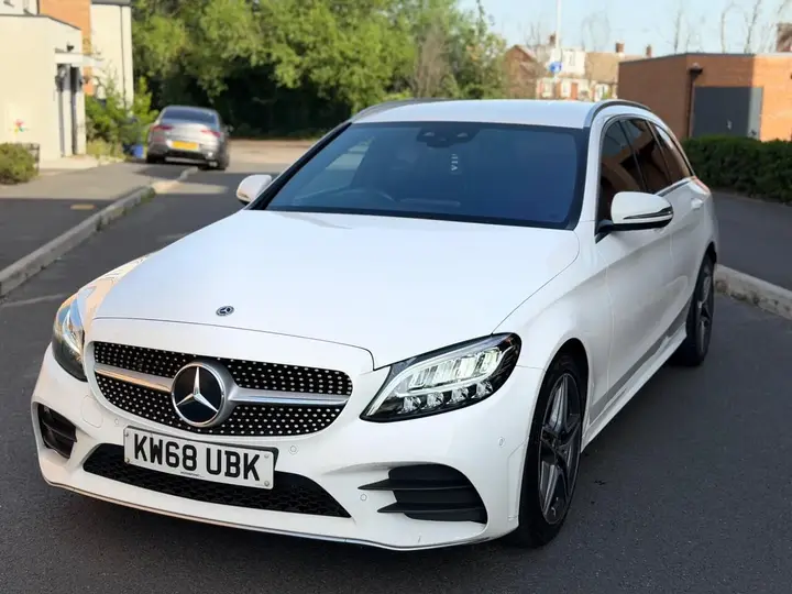 Mercedes-Benz C-Class 2019 photo 3