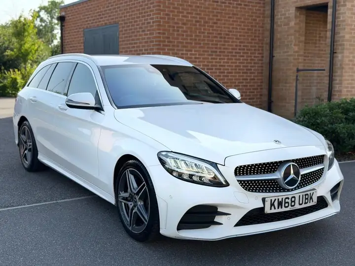 Mercedes-Benz C-Class 2019 photo 5