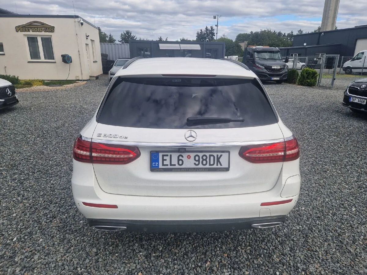 Mercedes-Benz E300 2020 photo 4