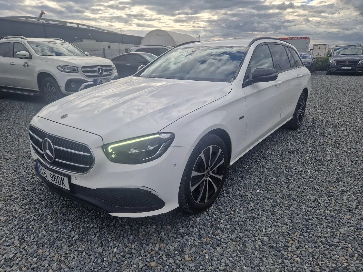 Mercedes-Benz E300