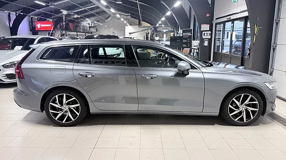 Volvo V60 2019 photo 5