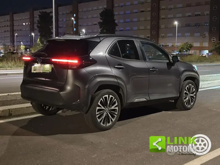 Toyota Yaris Cross 2022 photo 2
