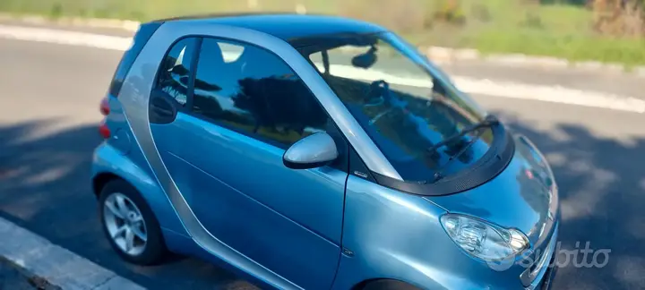 Smart Fortwo 2011 photo 4
