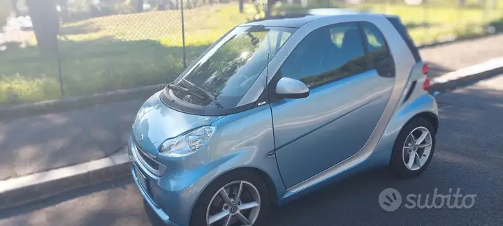 Smart Fortwo 2011 photo 5