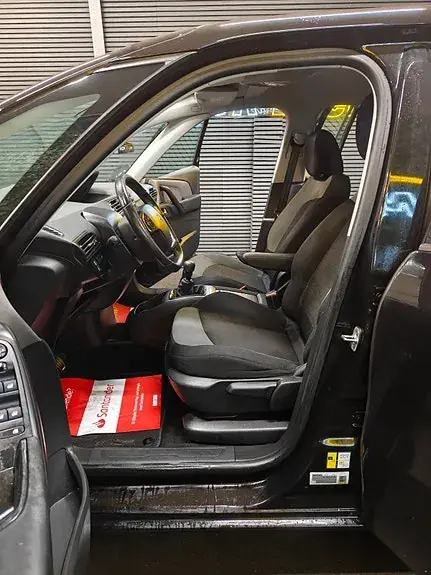 Citroen Grand C4 Picasso 2013 photo 5