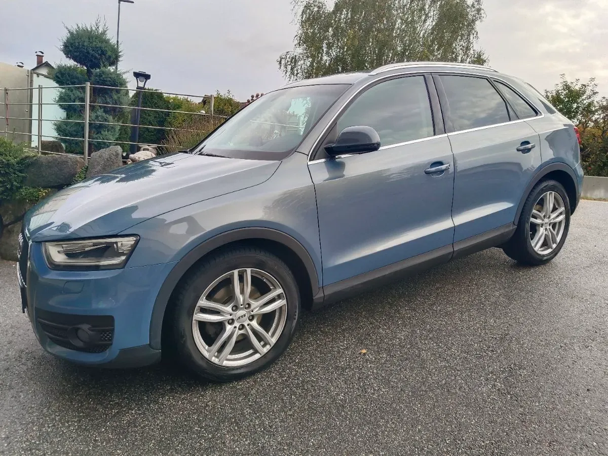 Audi Q3 2013 photo 2