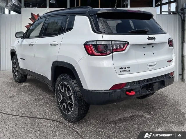 Jeep Compass 2026 photo 2