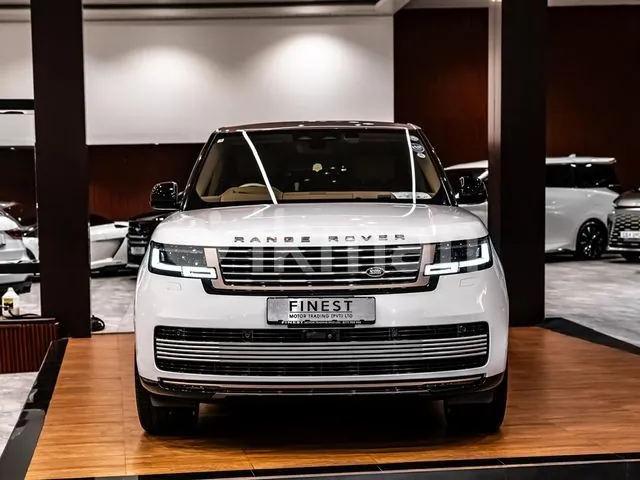 Land Rover Range Rover 2025 photo 4