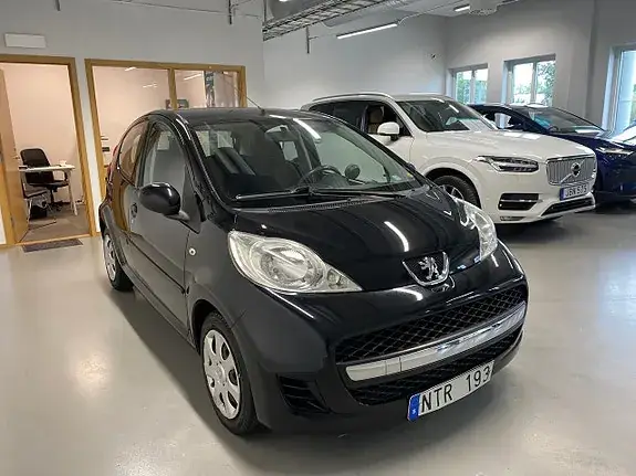 Peugeot 107 2011 photo 3