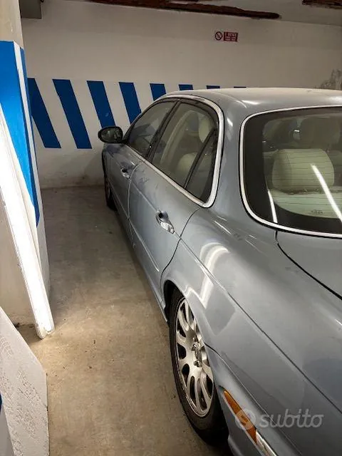 Jaguar Xj8 2004 photo 5
