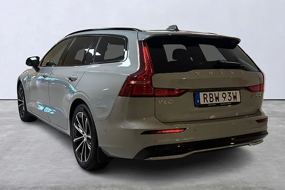 Volvo V60 2025 photo 4