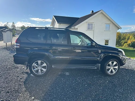 Toyota Land Cruiser 2008 photo 3