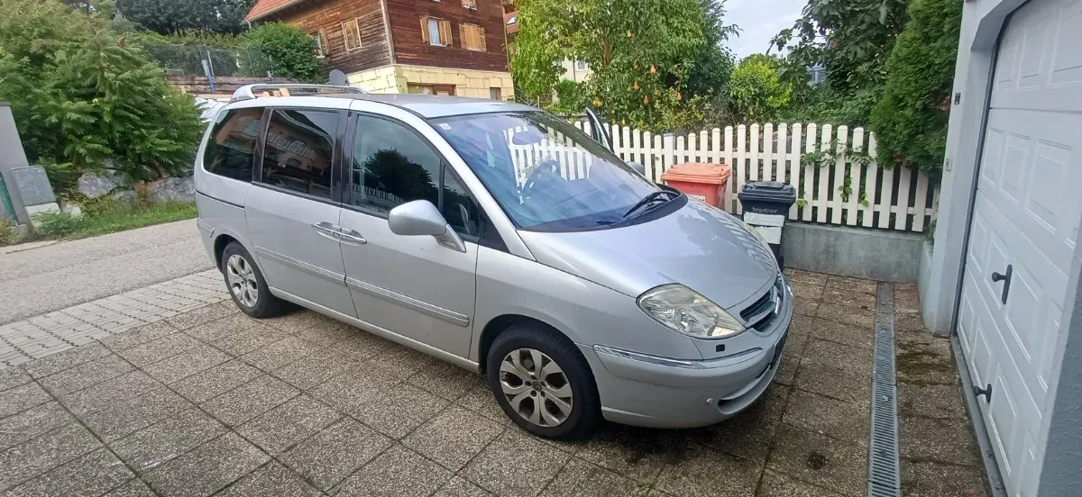 Citroen C8 2011 photo 2