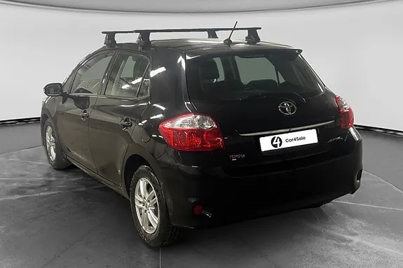 Toyota Auris 2011 photo 3