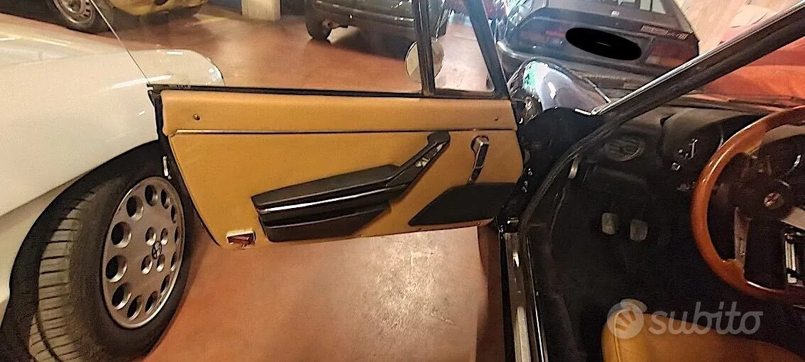 Alfa Romeo Spider 1982 photo 5