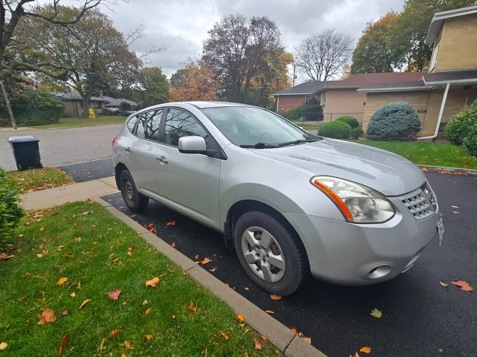 Nissan Rogue 2010 photo 2