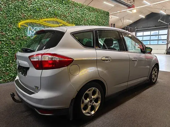 Ford C-Max 2013 photo 4