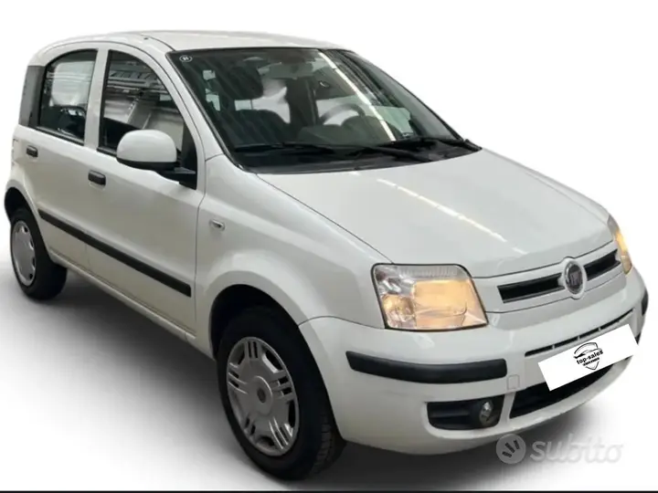Fiat Panda 2010 photo 2