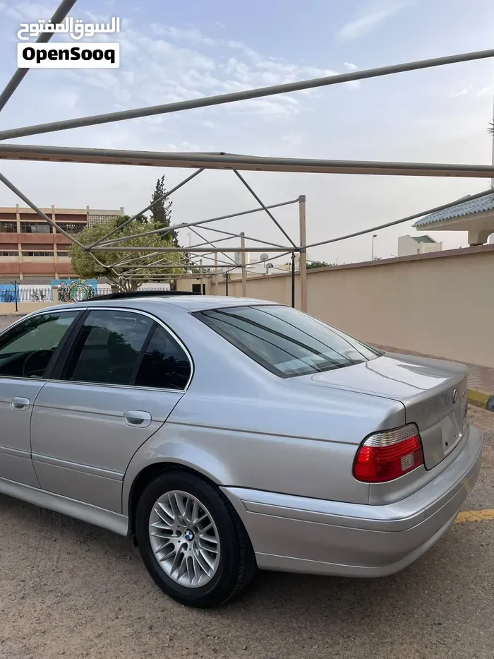BMW 5 Series 2001 photo 4