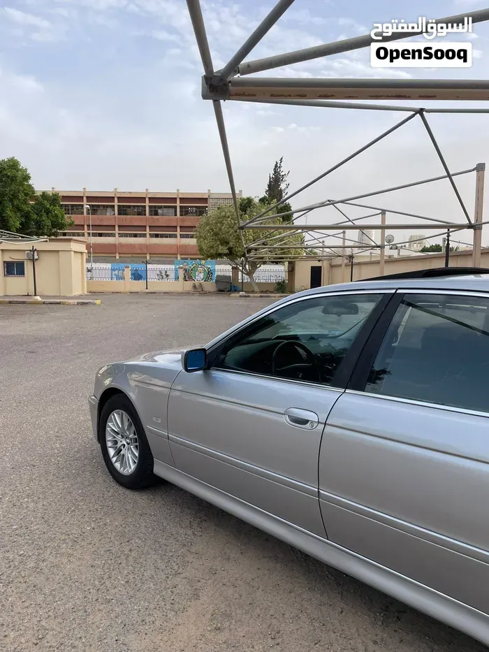 BMW 5 Series 2001 photo 3