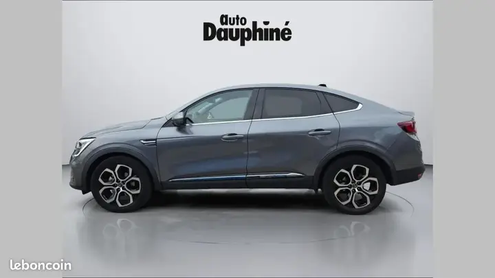 Renault Arkana 2023 photo 2