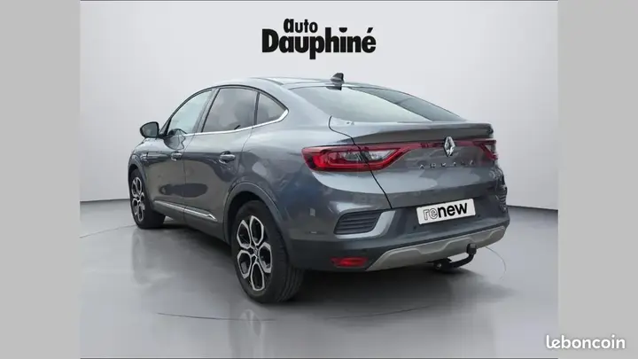Renault Arkana 2023 photo 3