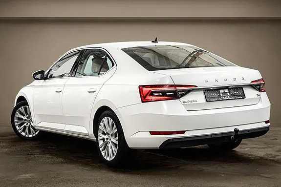 Skoda Superb 2022 photo 4