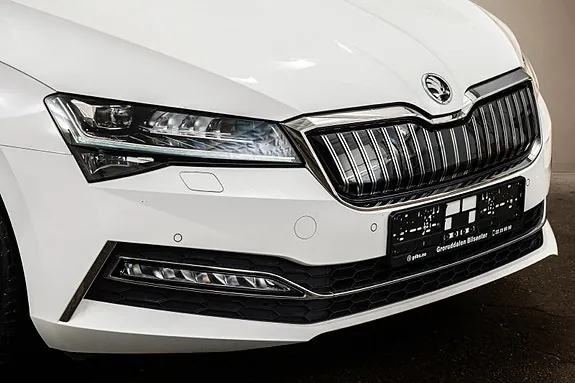 Skoda Superb 2022 photo 5