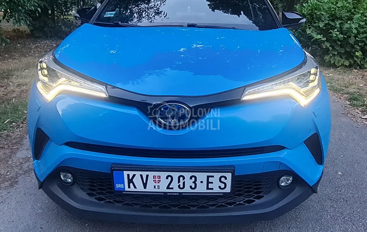 Toyota C-Hr 2019 photo 2