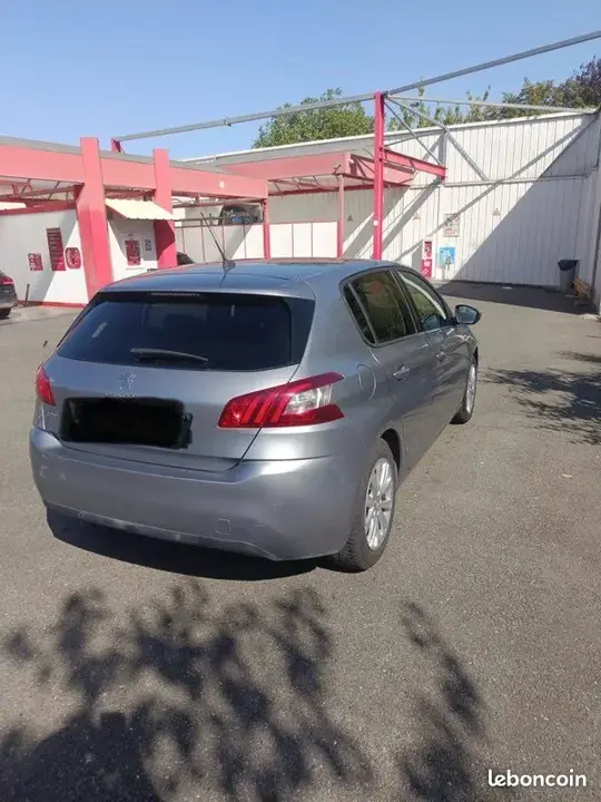 Peugeot 308 2017 photo 2