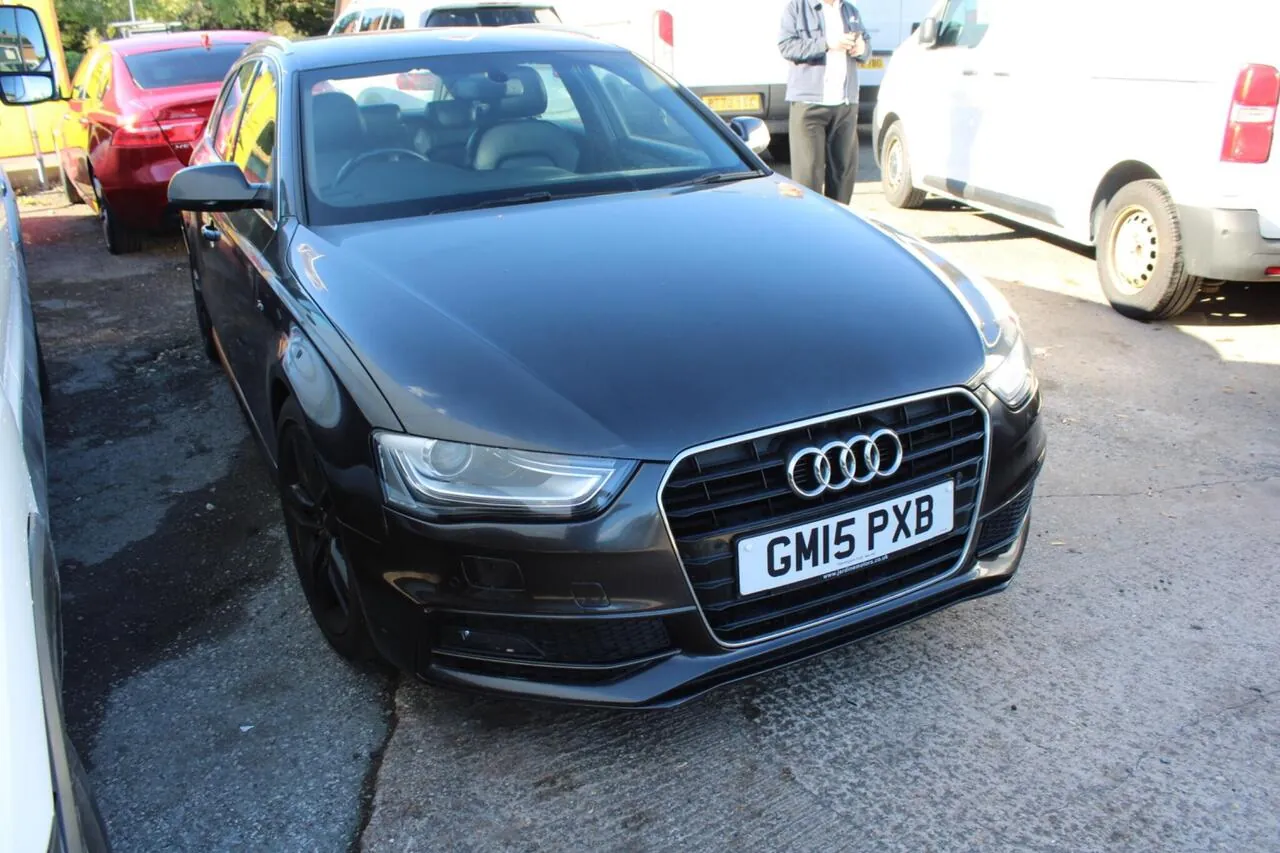 Audi A4 Avant 2015 photo 2