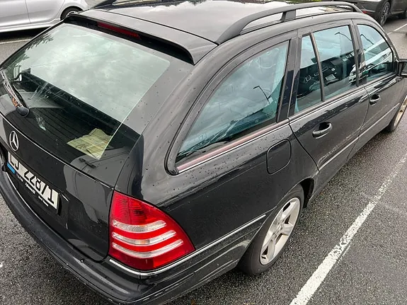 Mercedes-Benz C200 D 2005 photo 3