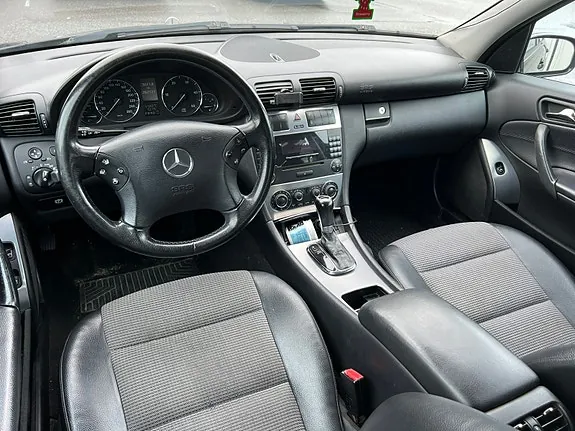Mercedes-Benz C200 D 2005 photo 5