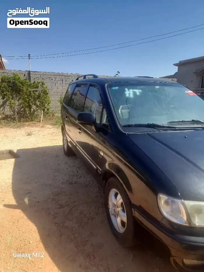 Hyundai Trajet 2006 photo 2