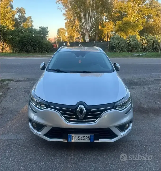Renault Megane 2016 photo 2