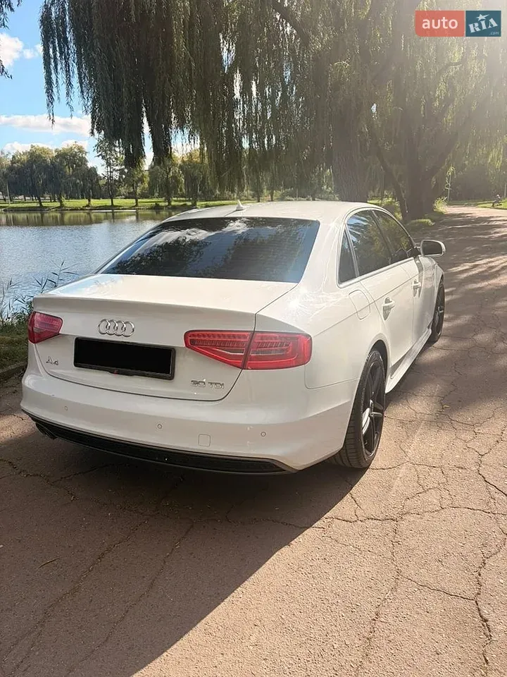 Audi A4 2015 photo 3